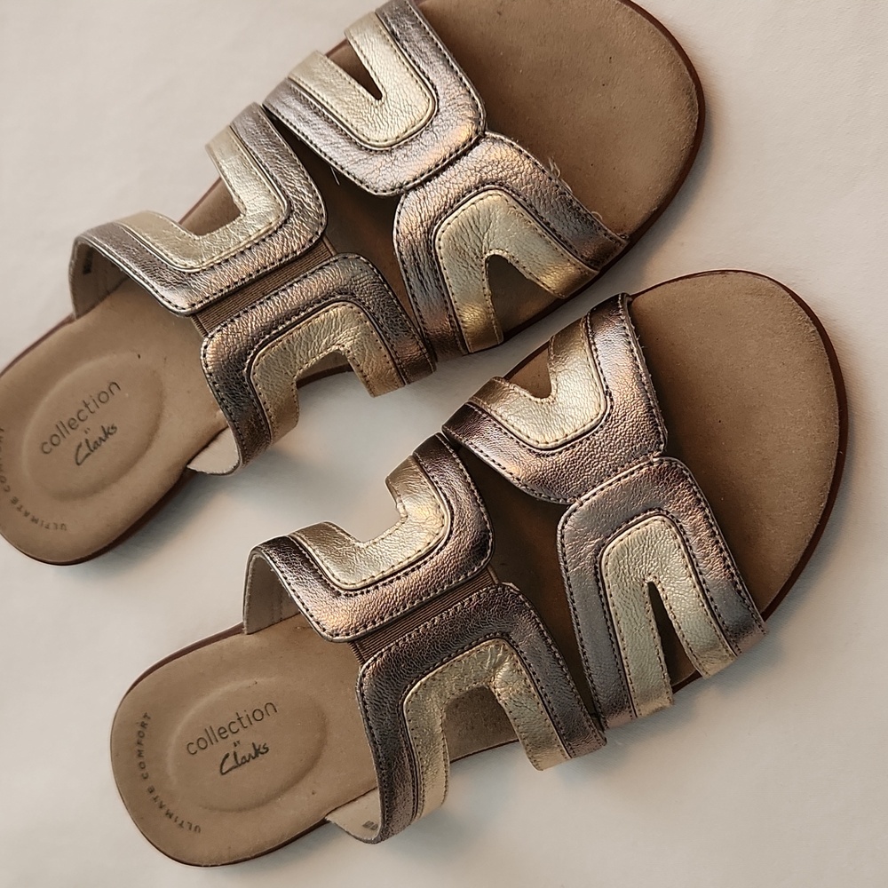 Clarks Comfort Collection Women’s  Multi Metalic Slides Sandals size 8